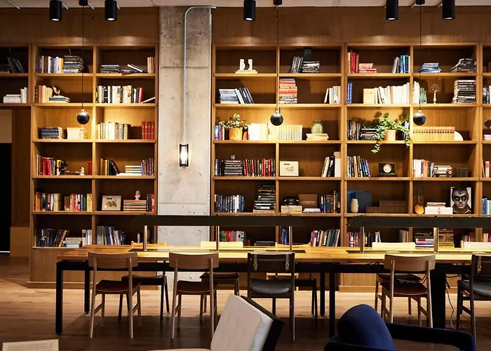 The Junto Hotel