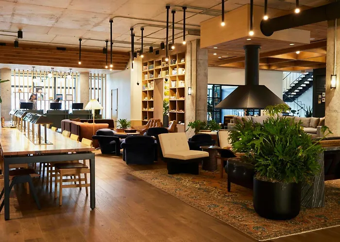 Hotel The Junto *