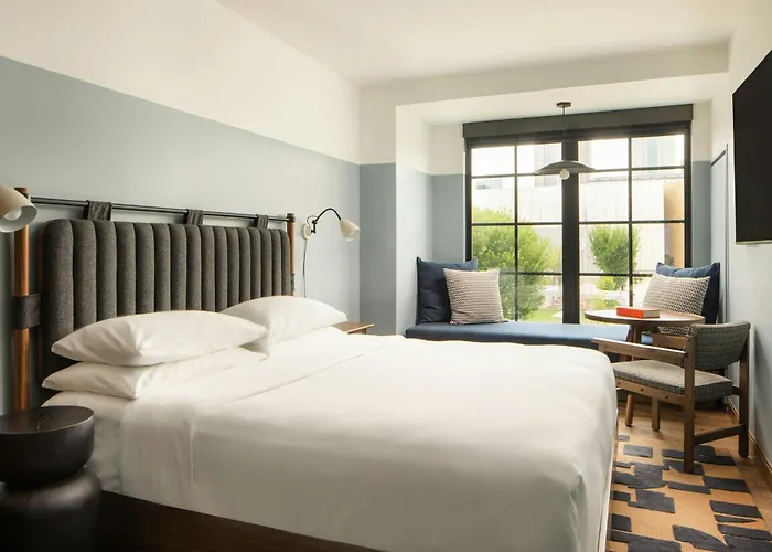Hotel The Junto