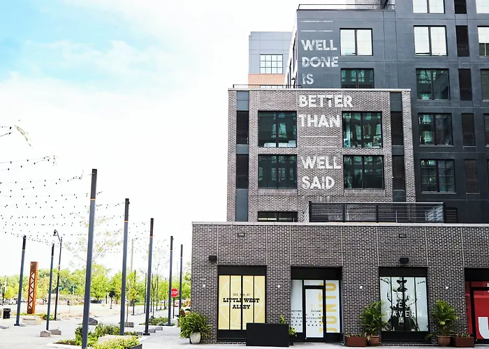 The Junto Hotel *