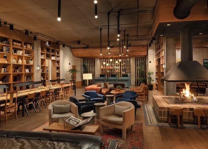 The Junto Hotel